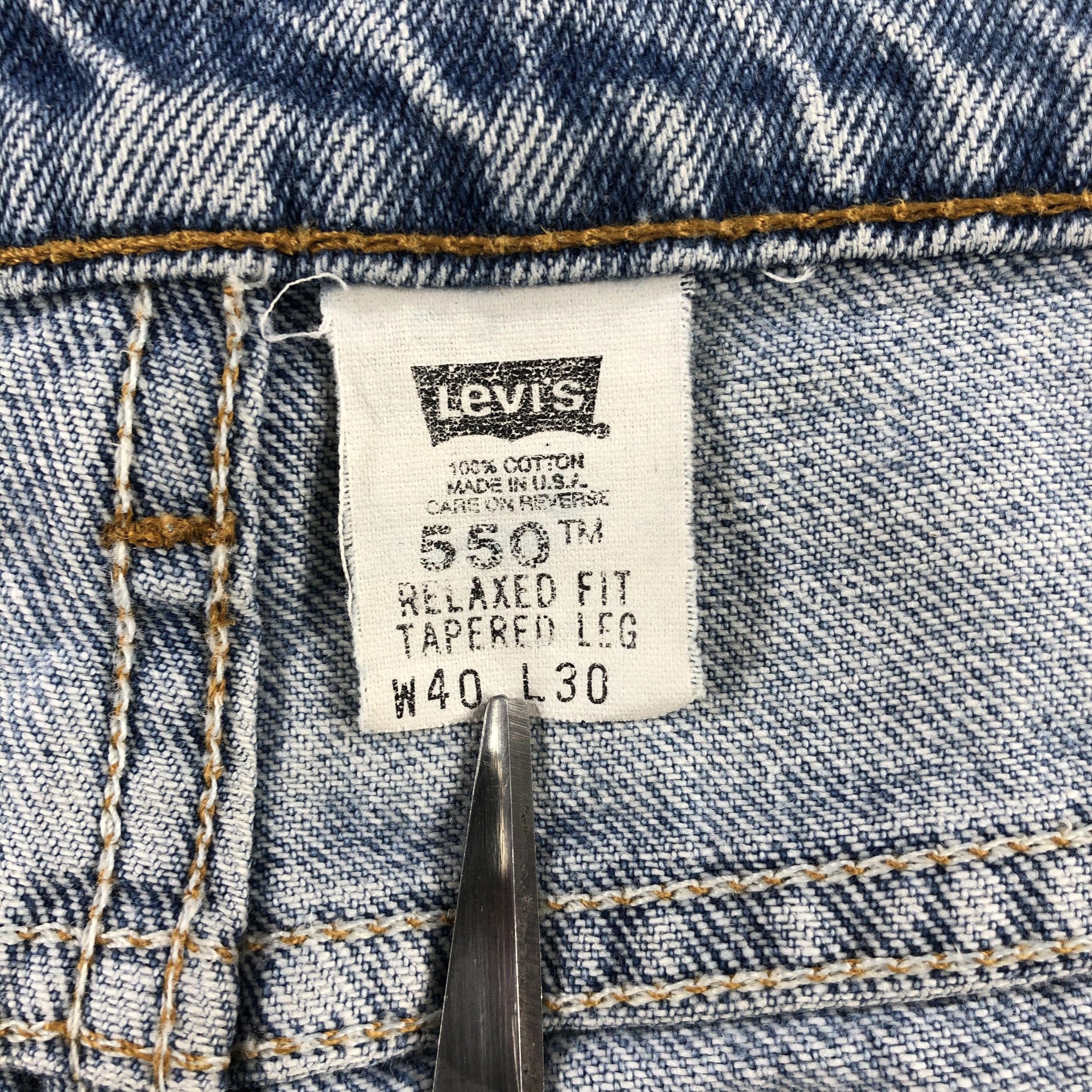 Levi's Vintage 90s Light Wash Levis 550 Jeans-J1982 Size US 39 - 11 Thumbnail