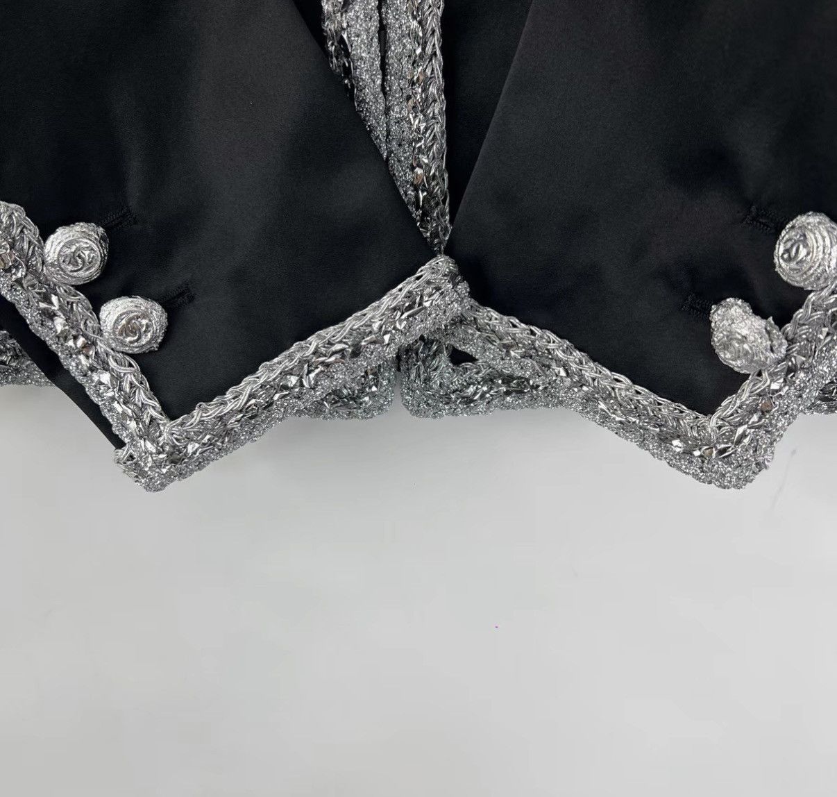 Chanel Chanel Roof Series Black-Silver Spliced Satin Coat K12 Size XXS / US 00 / IT 34 - 6 Thumbnail