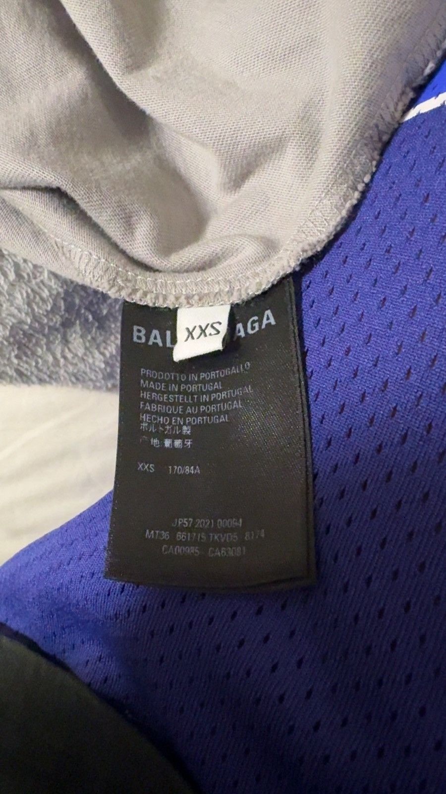 Balenciaga Balenciaga blurred logo distressed tee Size US XXS / EU 40 - 7 Thumbnail