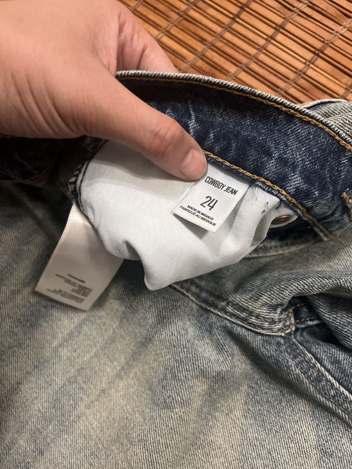 Bdg BDG distressed Light blue wash denim jeans Size 24" / US 00 / IT 34 - 10 Thumbnail