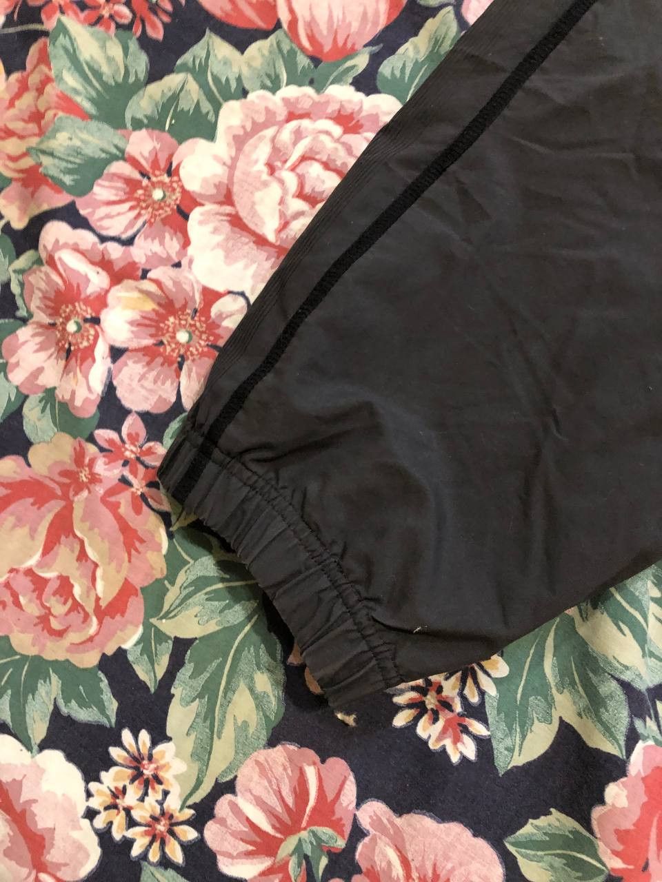 Nike black vintage streetwear casual pants Y2K NIKE logo Size US 34 / EU 50 - 22 Thumbnail