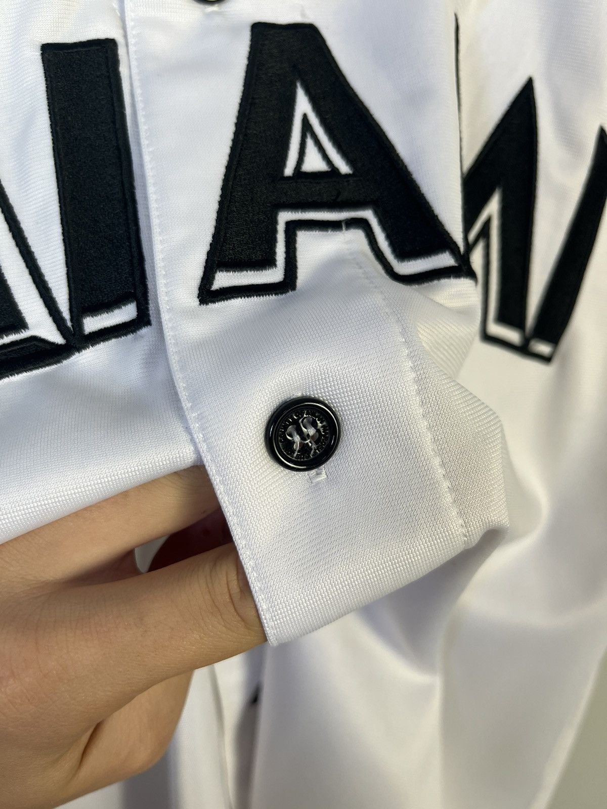 Marcelo Burlon Marcelo Burlon Miami Marlins Jersey Made in Portugal Size US L / EU 52-54 / 3 - 6 Thumbnail