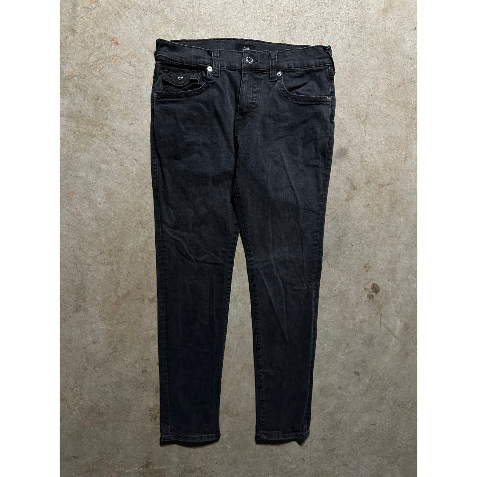 True Religion True Religion Rocco Relaxed Skinny Black Denim Jeans 34x32 Size US 34 / EU 50 - 2 Thumbnail