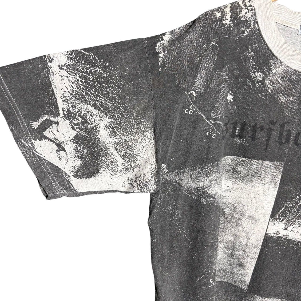 Vintage Vintage 90s Surf Skateboard All Overprint T-Shirt Size US XL / EU 56 / 4 - 4 Thumbnail