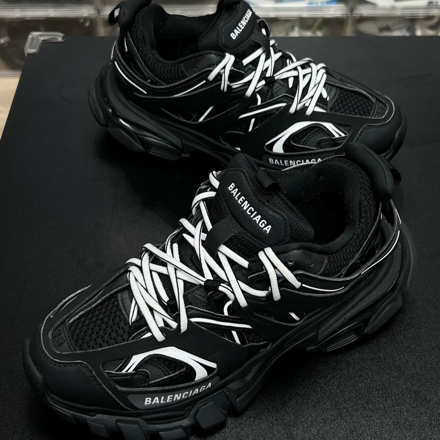 Balenciaga Balenciaga Black Designer Casual Size US M / EU 48-50 / 2 - 1 Thumbnail