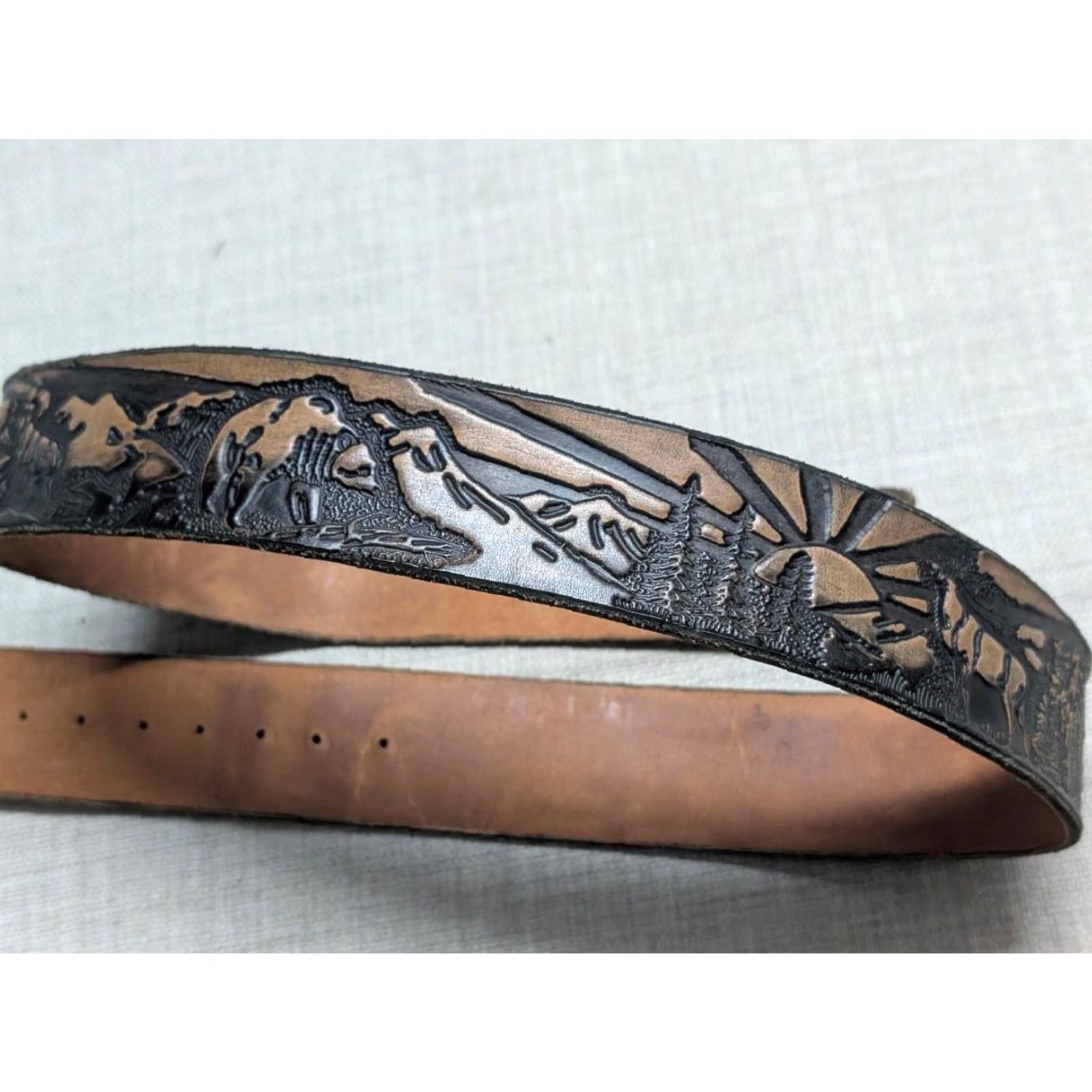 Vintage VINTAGE handcrafted WESTERN belt Tooled 34 animals WILDLIFE Brown leather belt 34 Men Leather Full Grain 1-3/4" width Western Belt Mens Size 34 - 2 Thumbnail