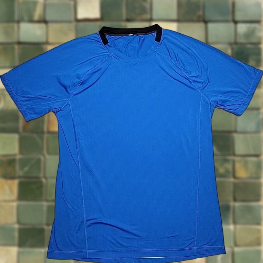 Lululemon Lululemon Shirt Mens Small Blue Performance V-neck Pullover Athletic Wicking TEE Size US S / EU 44-46 / 1 - 1 Thumbnail