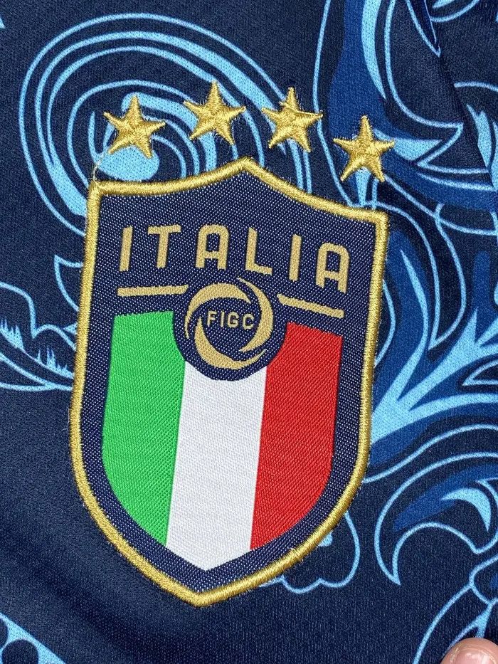 Puma Puma Versace Italy Football Shirt Soccer Jersey Size US S / EU 44-46 / 1 - 5 Thumbnail