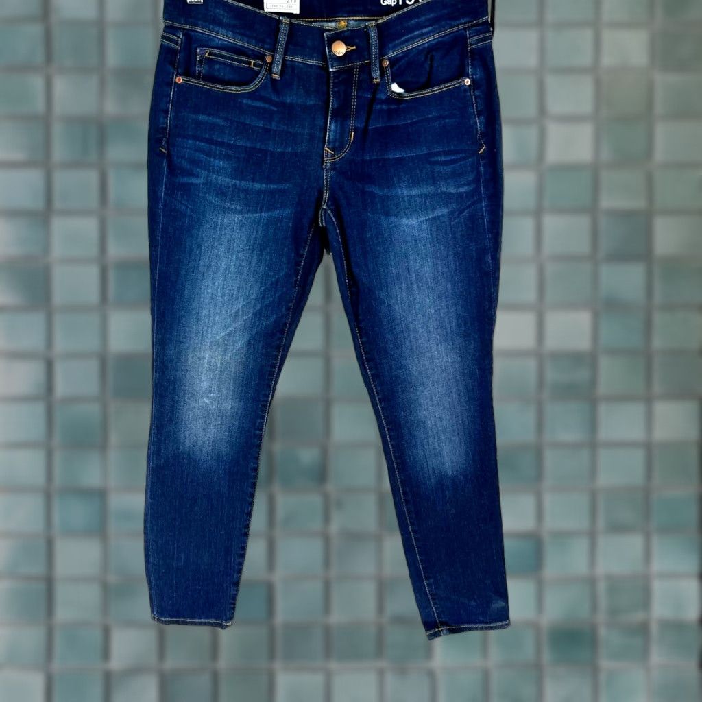 Gap Gap 1969 Jeans Women's Regular Denim Blue 27 P 30x28 Regular Rise Mid 5-Pocket Belt Loops Size 27" / US 4 / IT 40 - 1 Thumbnail