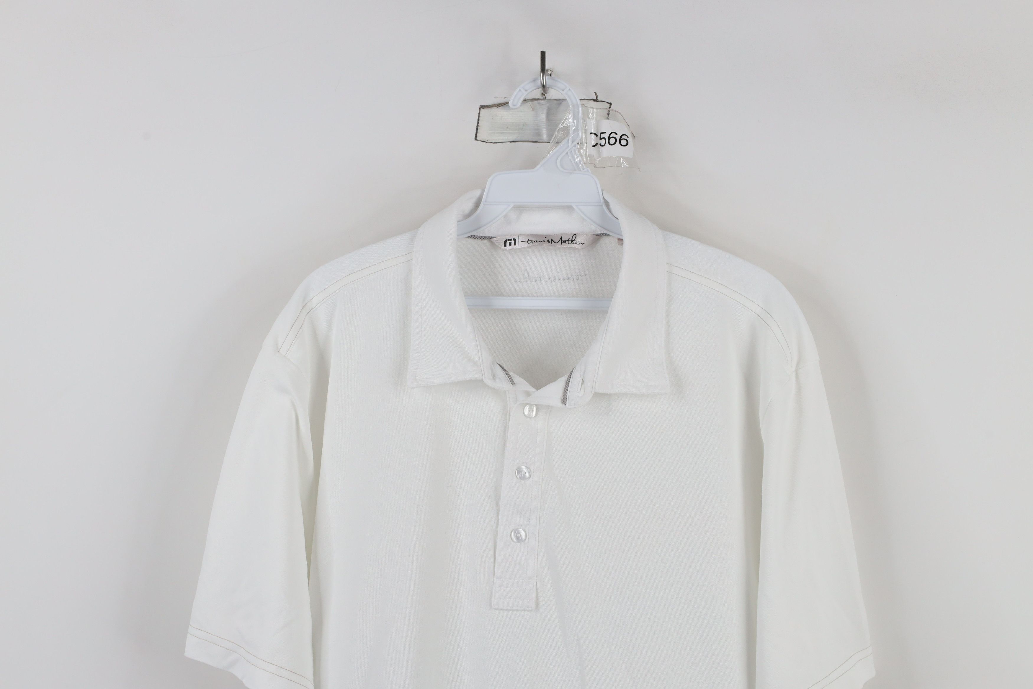 TravisMathew × Vintage Travis Mathew Short Sleeve Collared Golf Polo Shirt White Size US XL / EU 56 / 4 - 2 Thumbnail