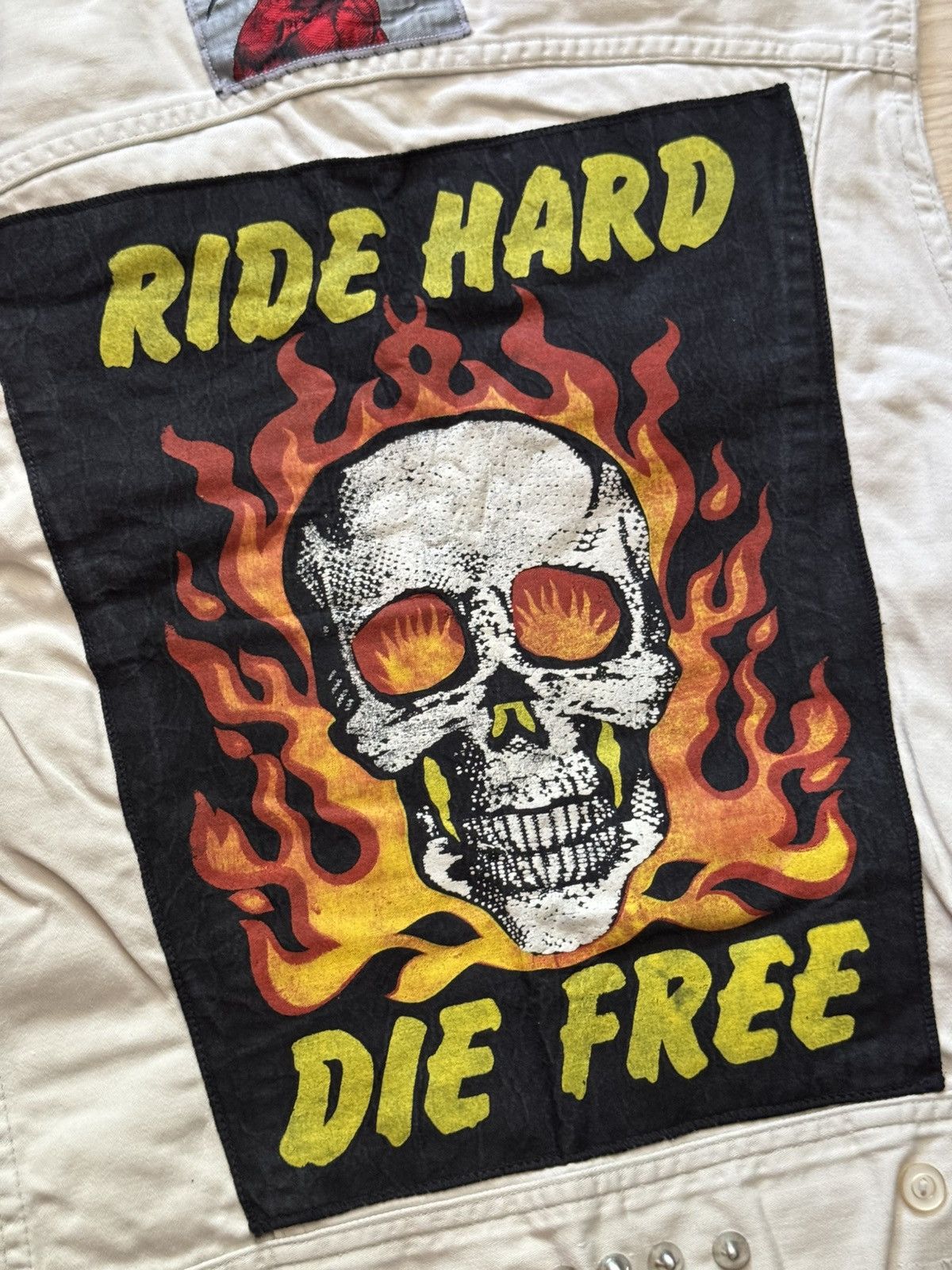 Lee Vintage 80-90’s Lee Women’s Rock Metal Bands Concerts Vest Size S / US 4 / IT 40 - 10 Thumbnail