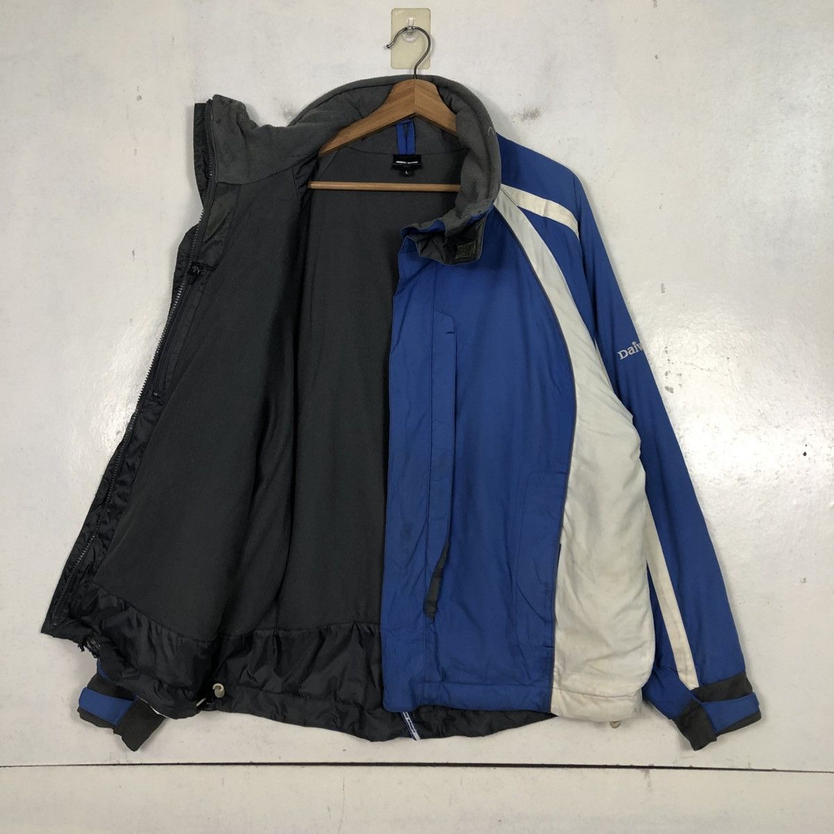 Japanese Brand Fishing Jacket Zipper Daiwa Big Logo Size US L / EU 52-54 / 3 - 14 Thumbnail