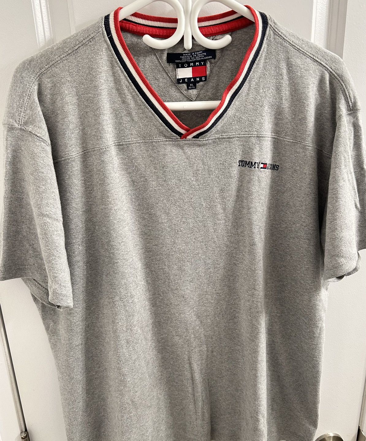 Tommy Hilfiger × Tommy Jeans Tommy Jeans - Tommy Hilfiger Mens Grey V Neck Shirt Size US XL / EU 56 / 4 - 2 Thumbnail