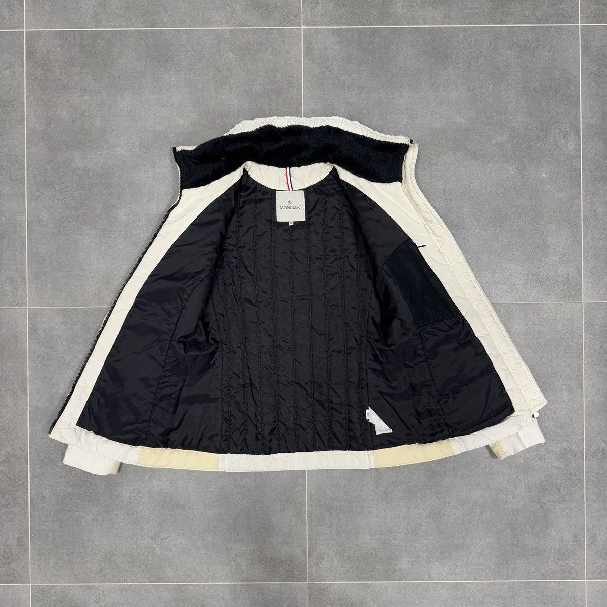Moncler × Vintage Vintage Moncler Women Jacket Size M Size M / US 6-8 / IT 42-44 - 17 Thumbnail
