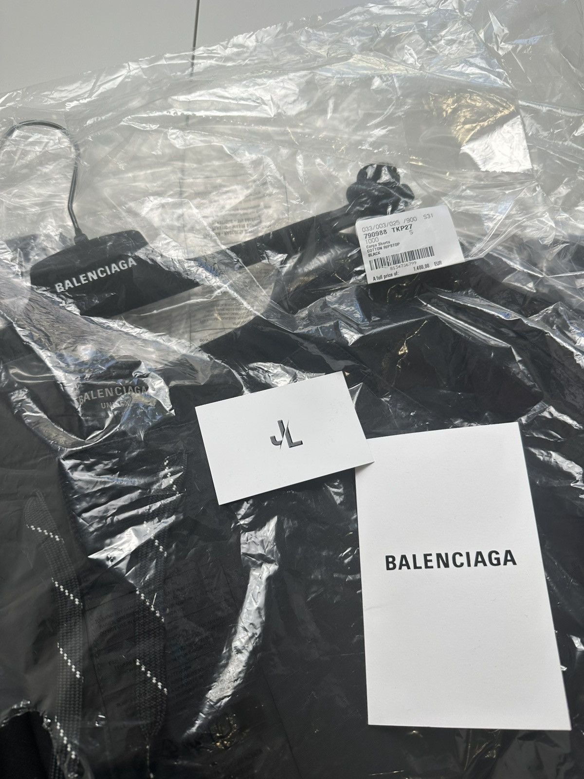 Balenciaga Balenciaga SS25 drawstring cargo shorts S NEW Size US 33 - 5 Thumbnail