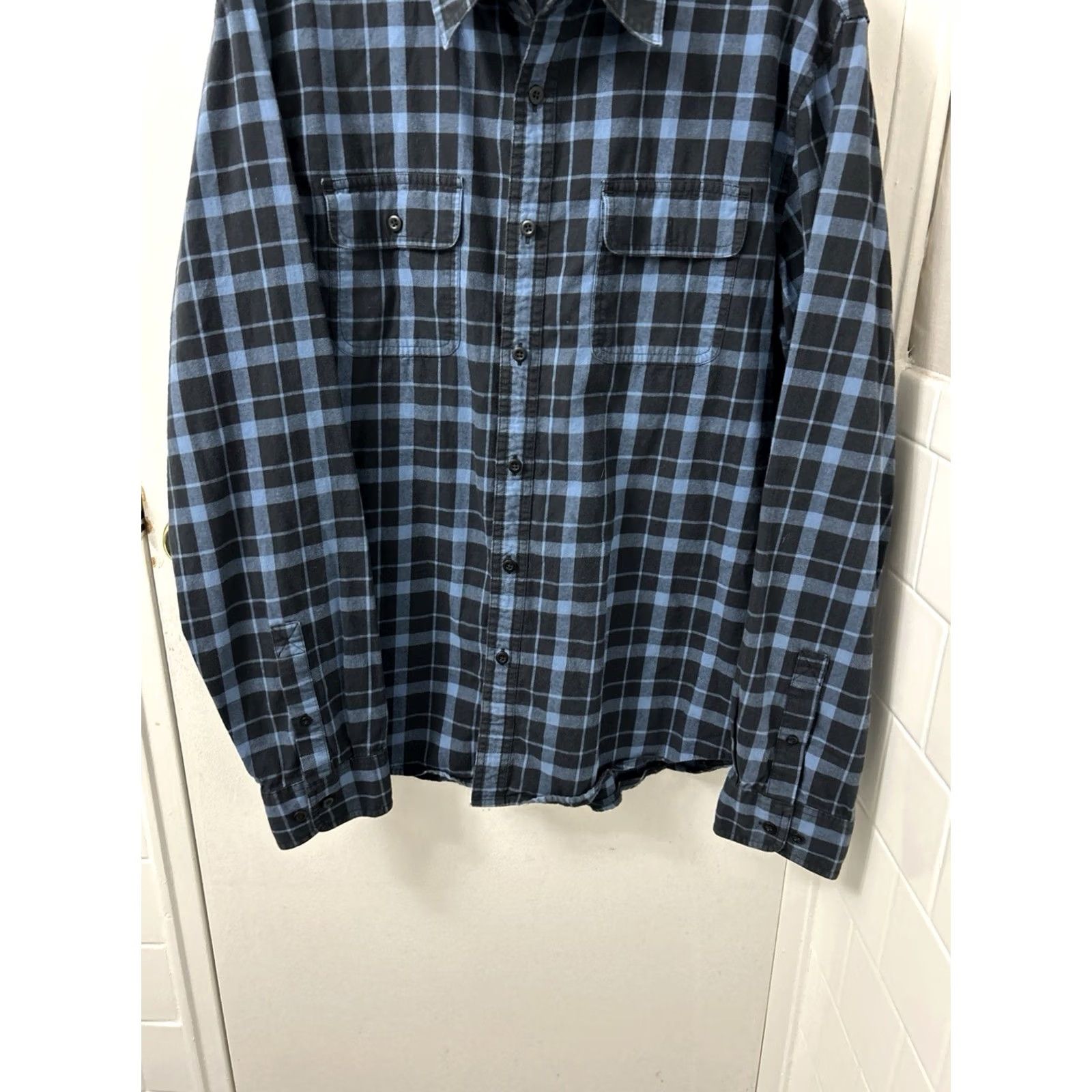Vintage LL Bean Signature Castine Flannel Shirt Mens L Blue Black Slim Fit Plaid 300564 Size US L / EU 52-54 / 3 - 3 Thumbnail