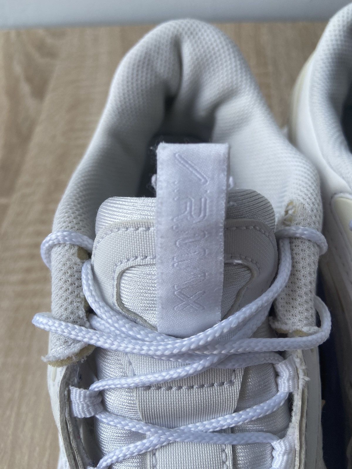 Nike Nike AirMax Size US 9 / EU 42 - 10 Thumbnail