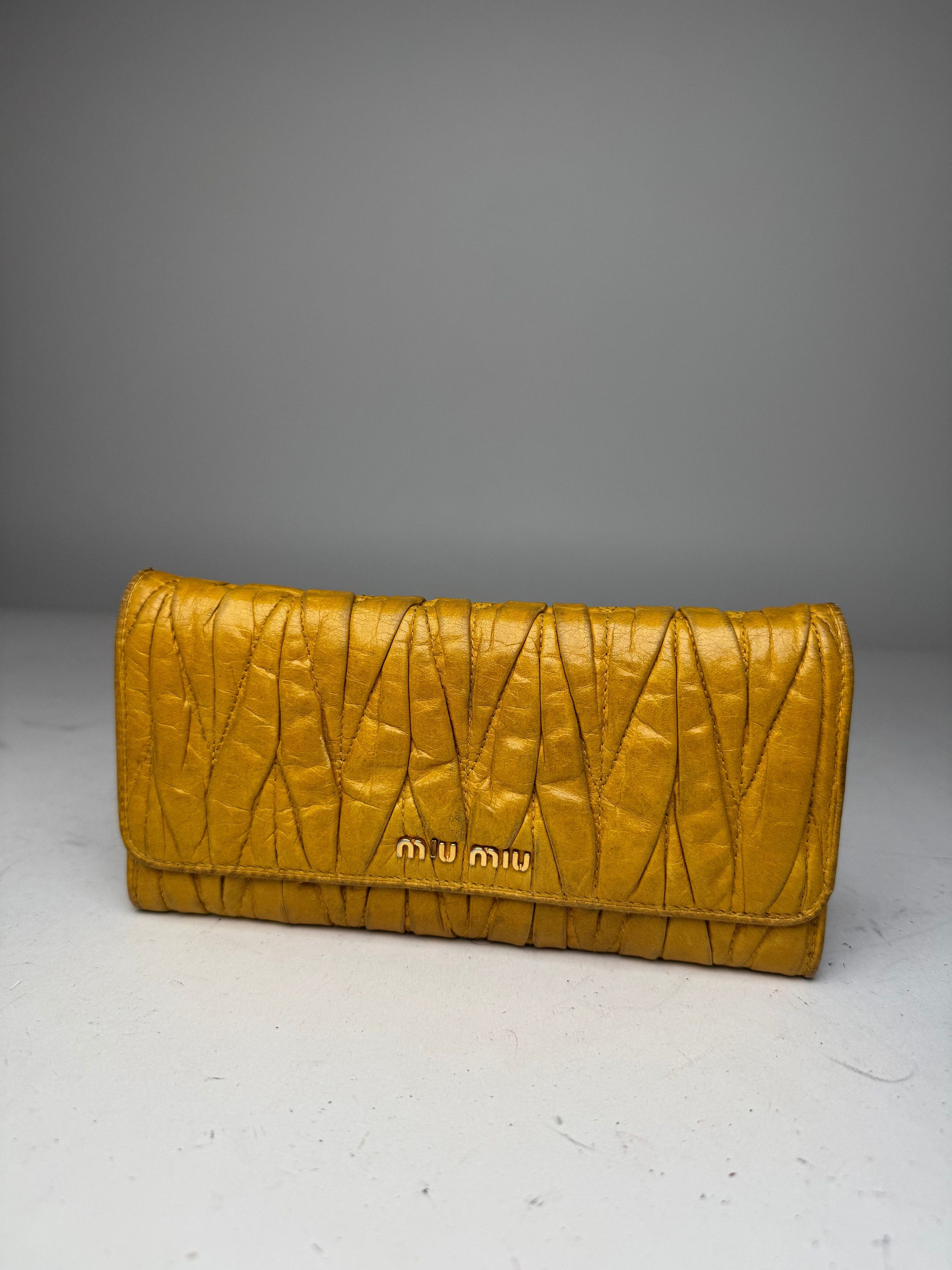 Miu Miu Vintage Metalassee Leather Wallet Yellow Size ONE SIZE - 1 Thumbnail