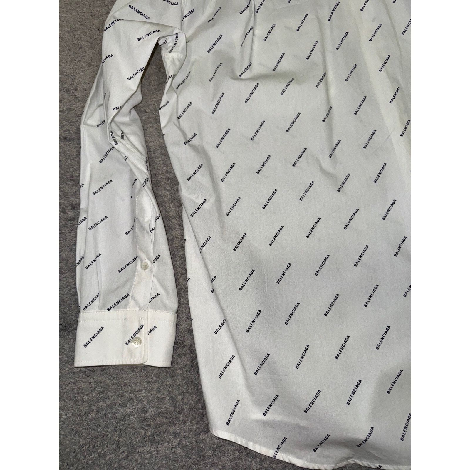Balenciaga Balenciaga White Black All Over Logo Long Sleeve Button Up Size US M / EU 48-50 / 2 - 10 Thumbnail