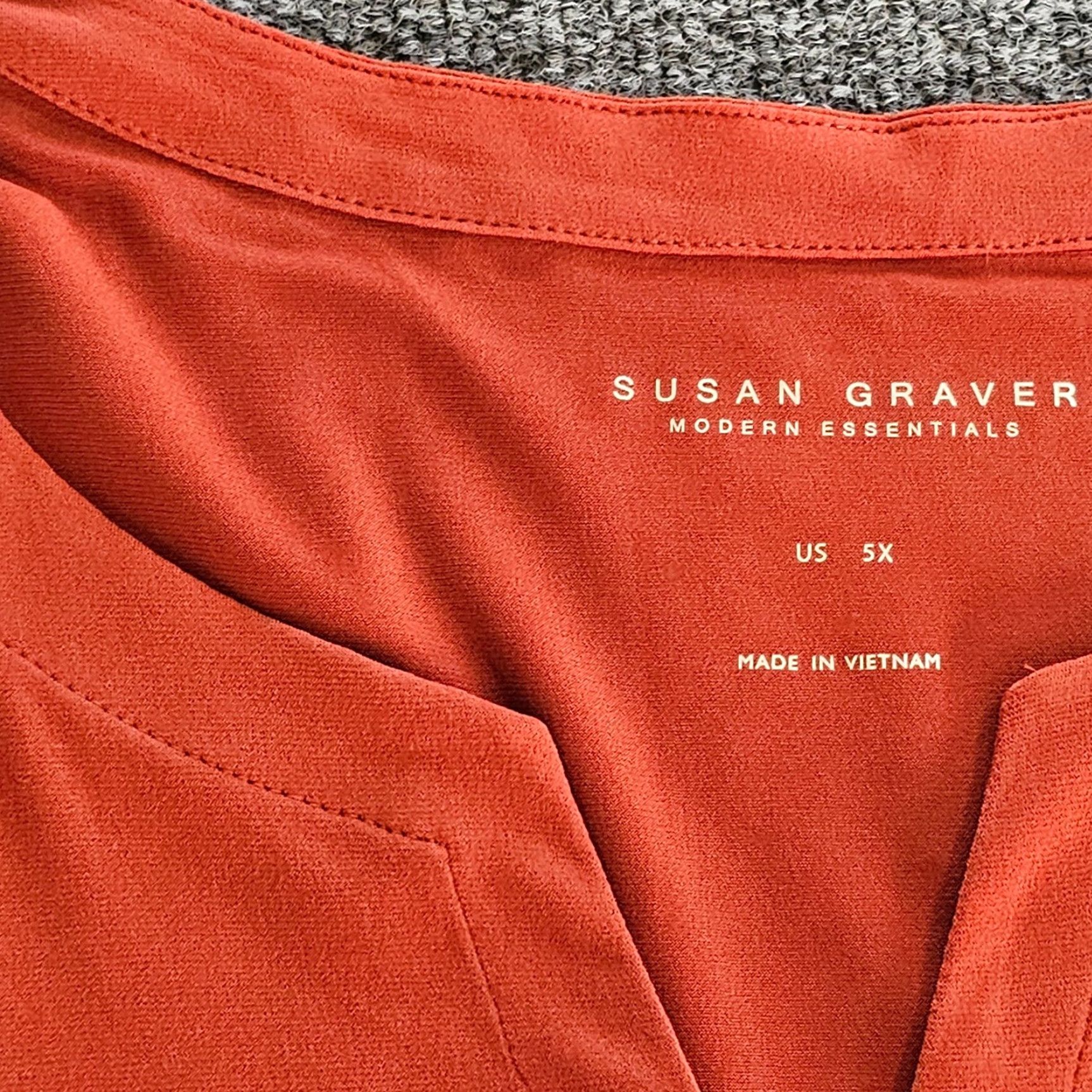 Vintage Susan Graver Top Women 5X Orange No Iron Short Sleeve Slinky Stretch Capsule Blouse Size XXL / US 16-18 / IT 52-54 - 3 Thumbnail