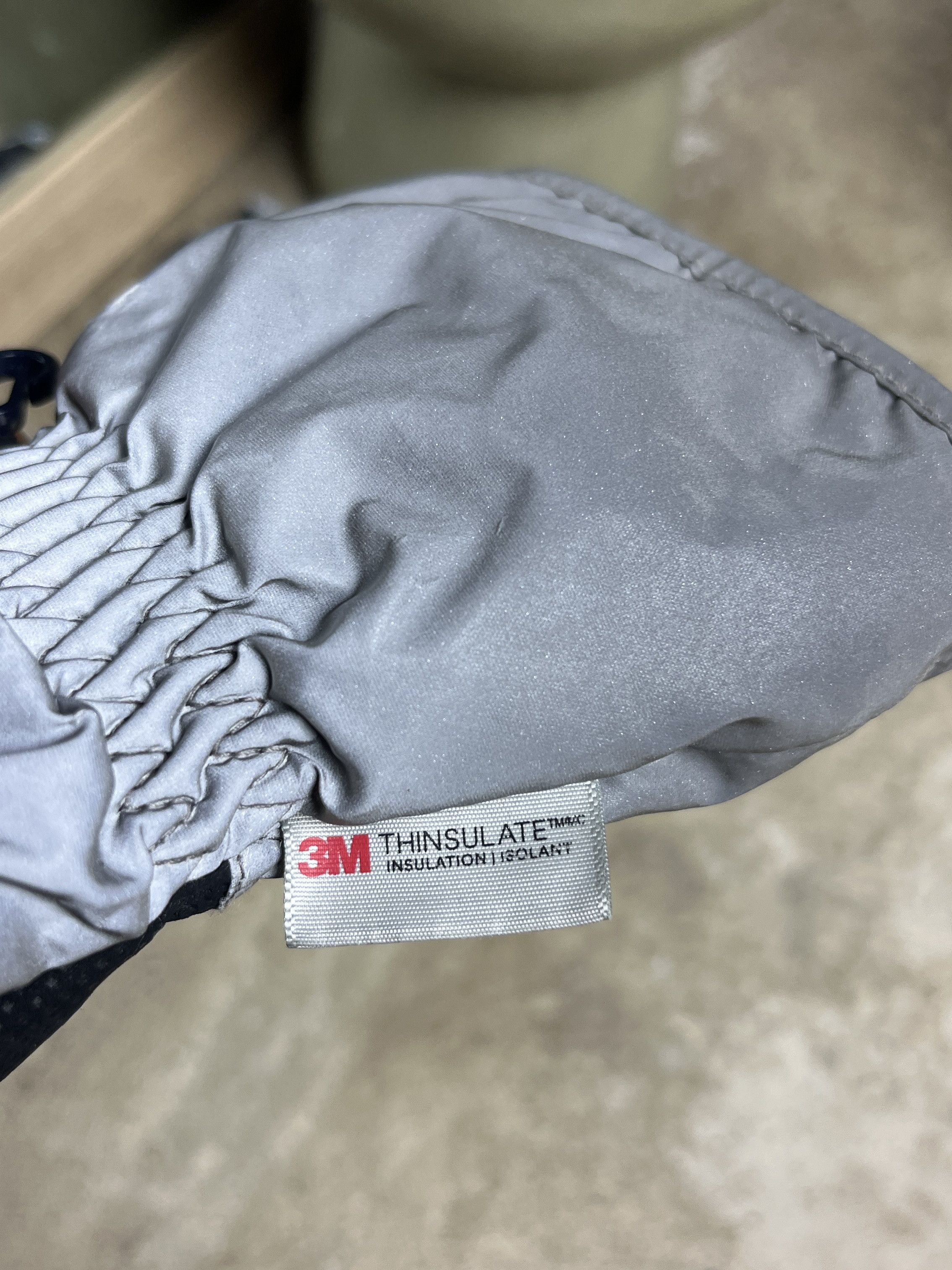 Other GREY THINSULATE QUILTED SKI GLOVES - № 4521 Size ONE SIZE - 6 Thumbnail
