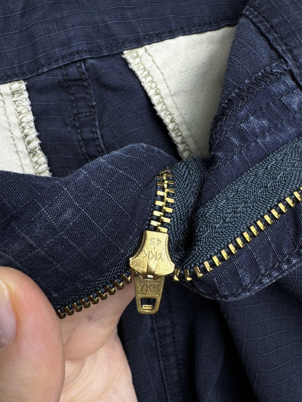 Carhartt Wip Carhartt WIP Dark Blue Cargo shorts Size US 34 / EU 50 - 9 Thumbnail