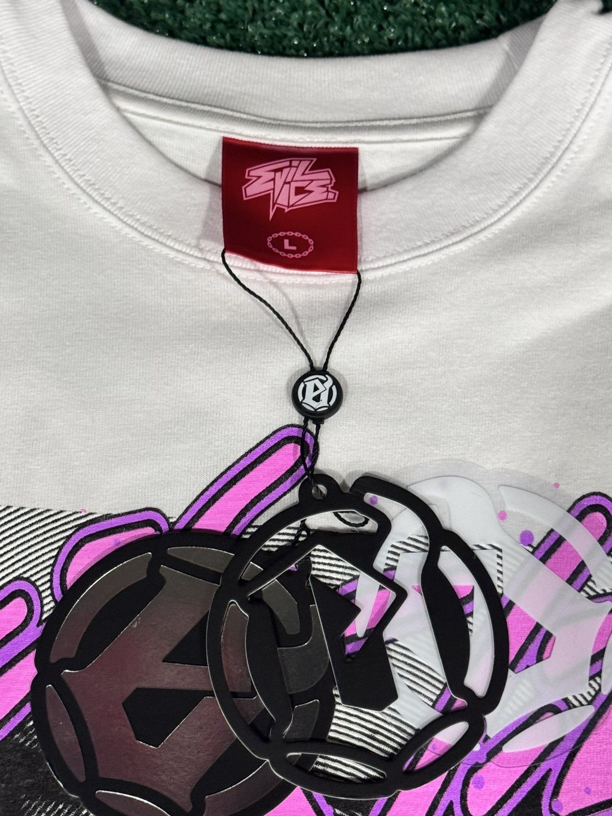 Other Evil vice t shirt dual hit graphic Size US L / EU 52-54 / 3 - 3 Thumbnail