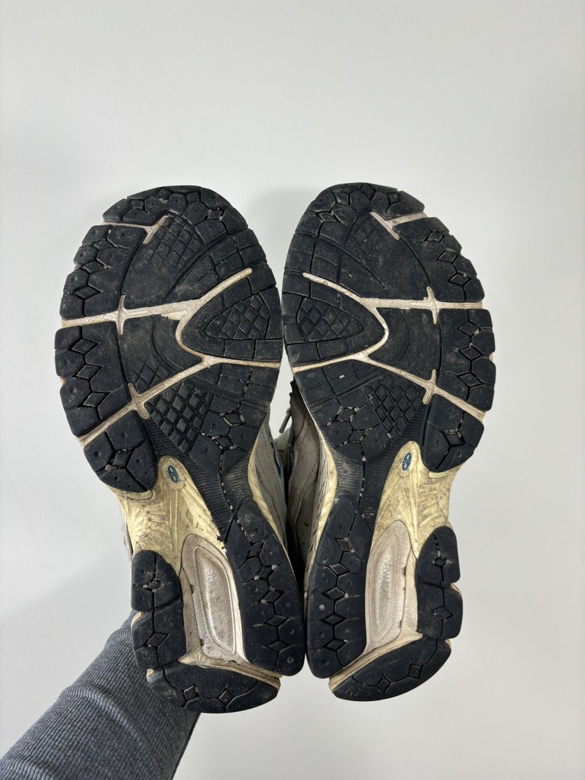 New Balance New Balance 2002r Protection Pack Mirage Grey Sneakers Shoes Size US 9.5 / EU 42-43 - 14 Thumbnail