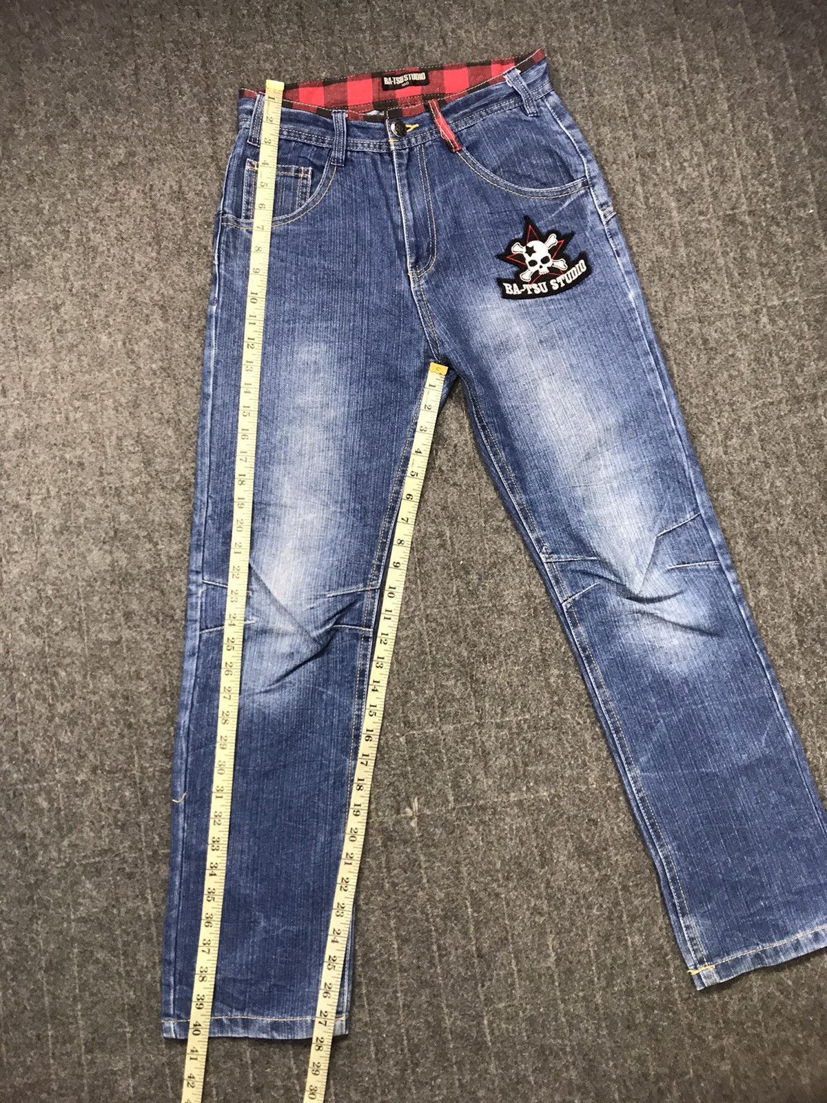Japanese Brand Bat-su Studio Indigo Denim Back Chekered Printed Size US 28 / EU 44 - 13 Thumbnail