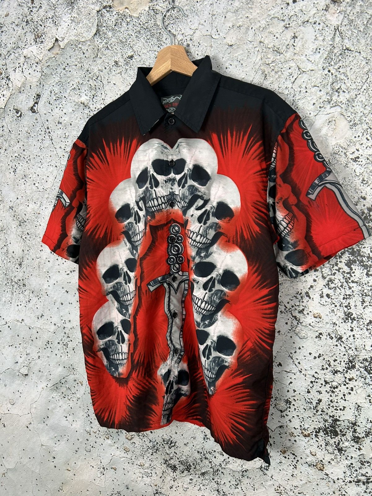 Vintage Vintage Affliction Skulls Horror Hawaiian Shirt Avant Garde Size US M / EU 48-50 / 2 - 2 Thumbnail