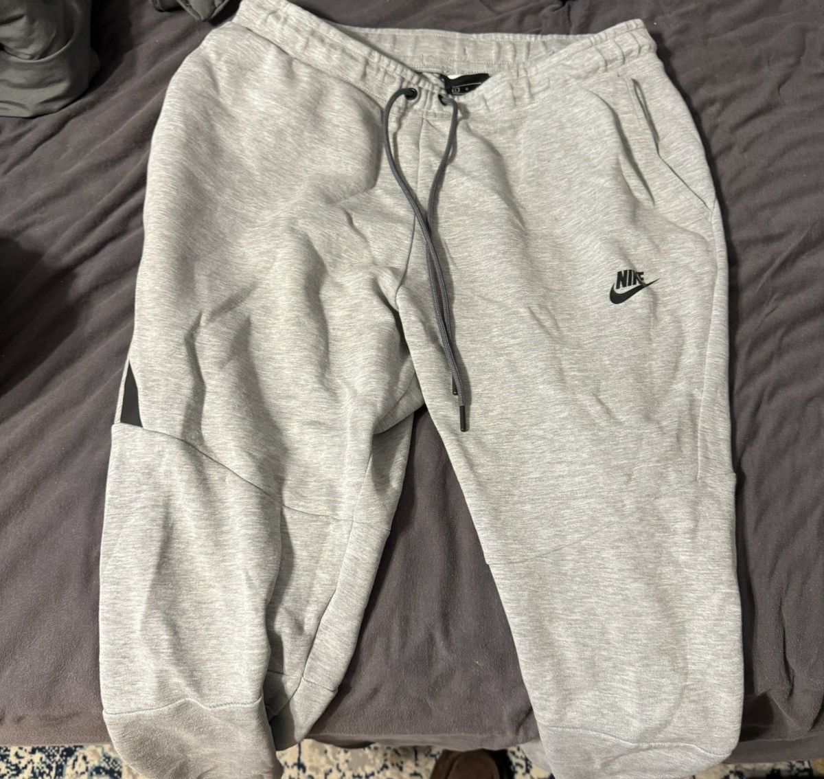 Nike Nike tech light grey sweatpants size large 32 Size US 32 / EU 48 - 1 Thumbnail
