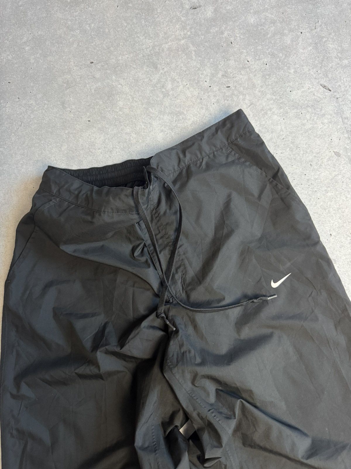 Nike Nike Swoosh Nylon Drill Track Pants Y2K If Six Was Nine Size US 34 / EU 50 - 4 Thumbnail