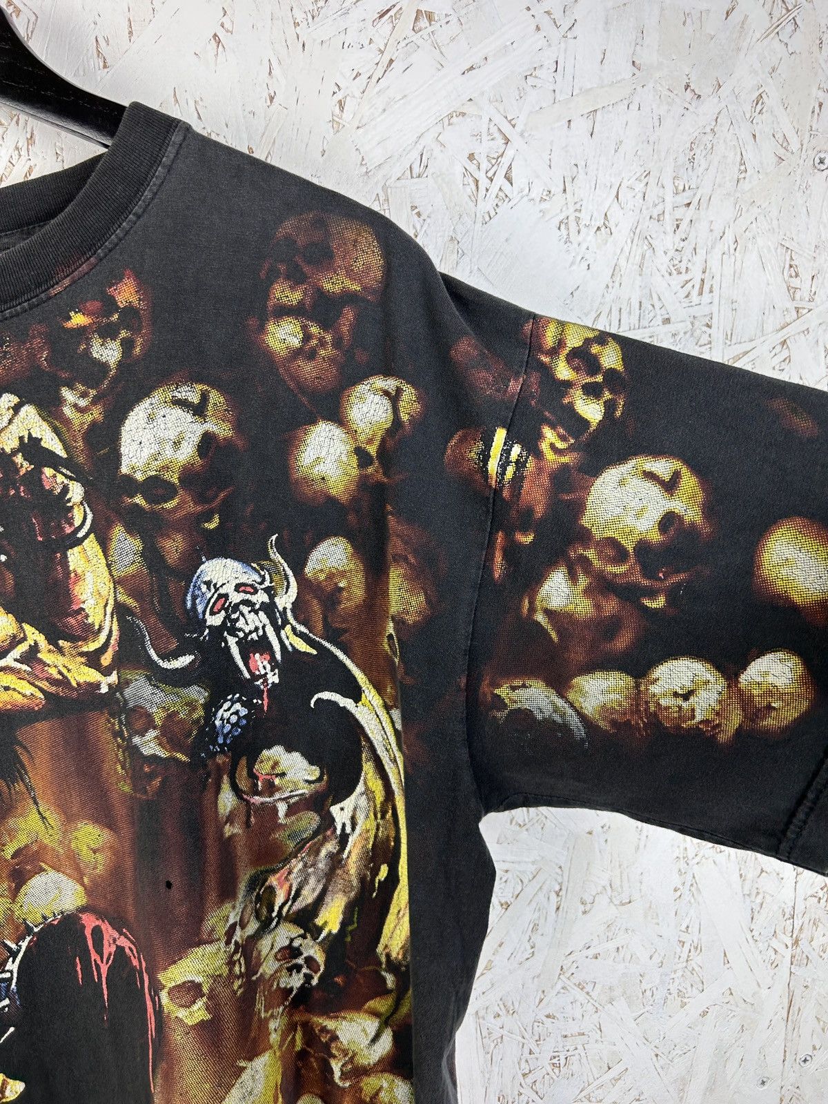 Band Tees 90s Vintage Manowar Agony & Ecstasy 1992 AOP T-Shirt Size US XL / EU 56 / 4 - 4 Thumbnail