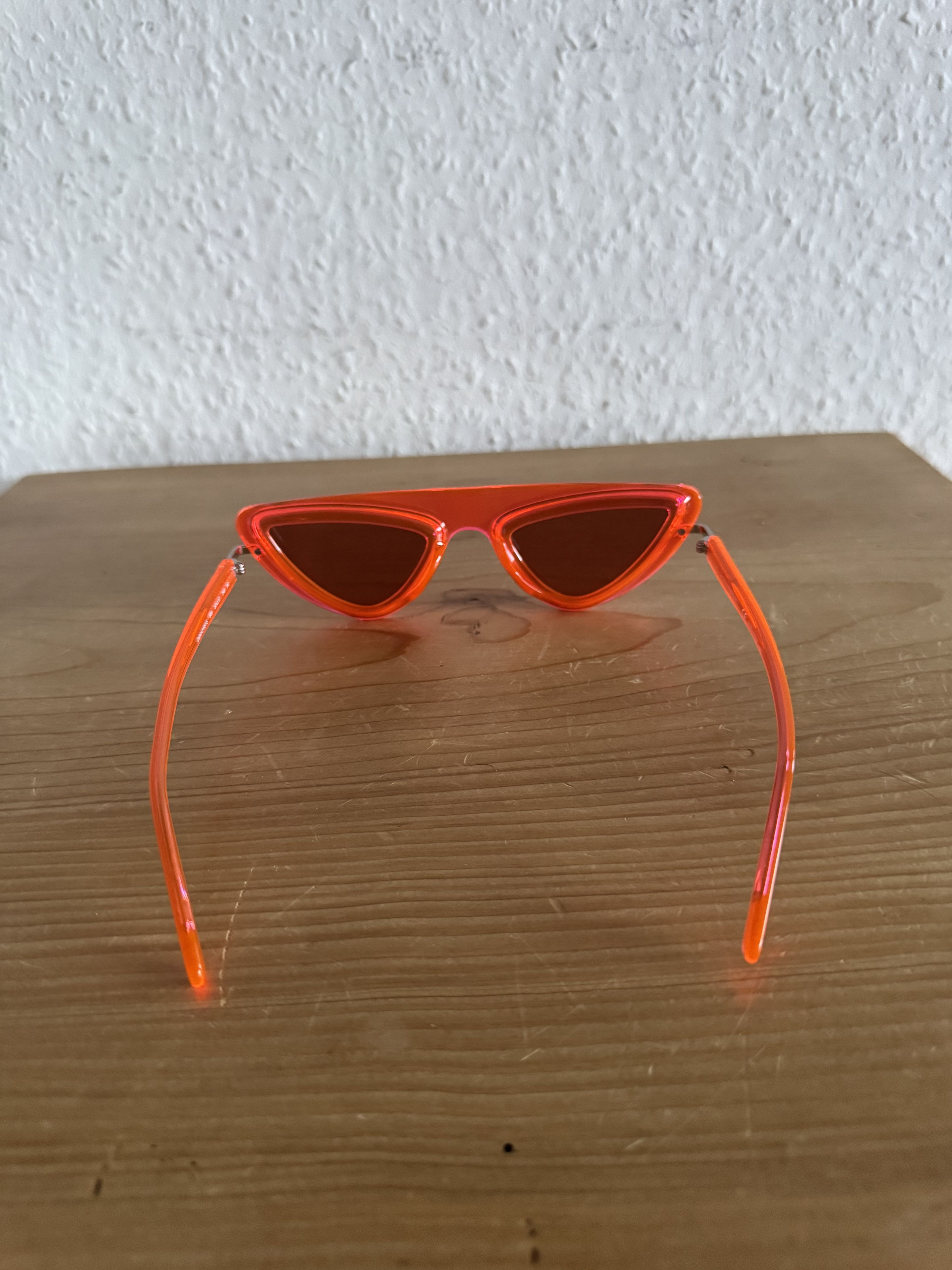 Calvin Klein 205W39NYC CKNYC1951S Neon Cat-Eye Sunglasses Size ONE SIZE - 6 Thumbnail