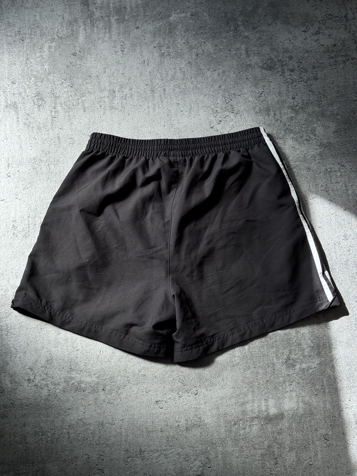 Adidas × Vintage Vintage Y2K Adidas Pinterest Shorts Streetwear 90s Size US 31 - 4 Thumbnail