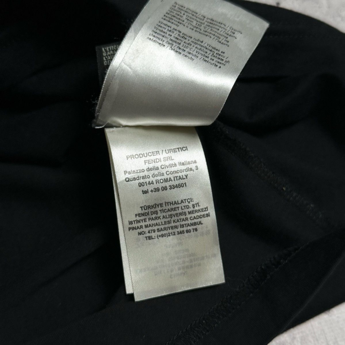 Fendi Fendi Big Logo Logo T-Shirt Size S Size US S / EU 44-46 / 1 - 6 Thumbnail