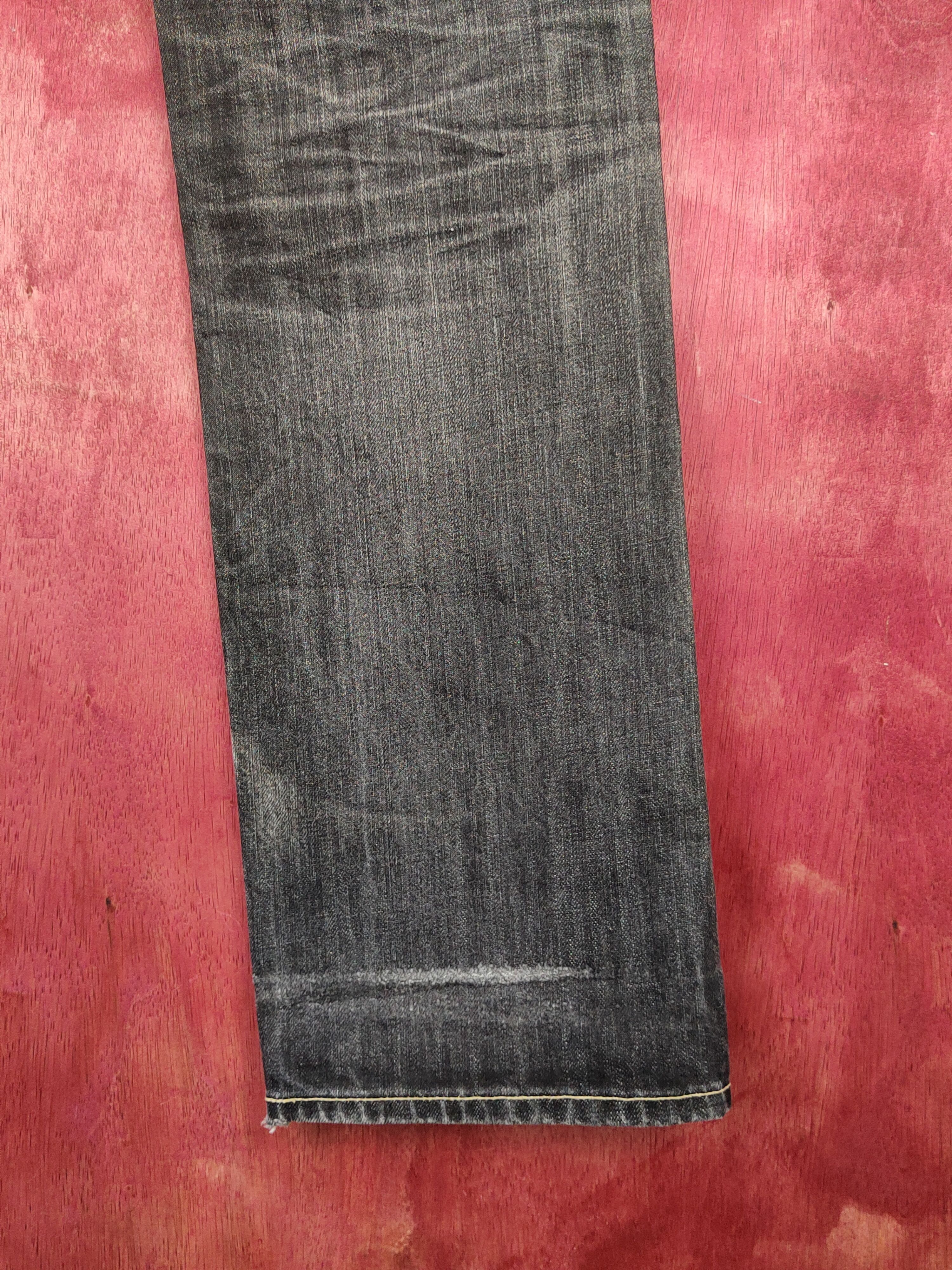 Japanese Brand Uniqlo Black Faded distressed ripped jeans Denim #S1604 Size US 30 / EU 46 - 12 Thumbnail