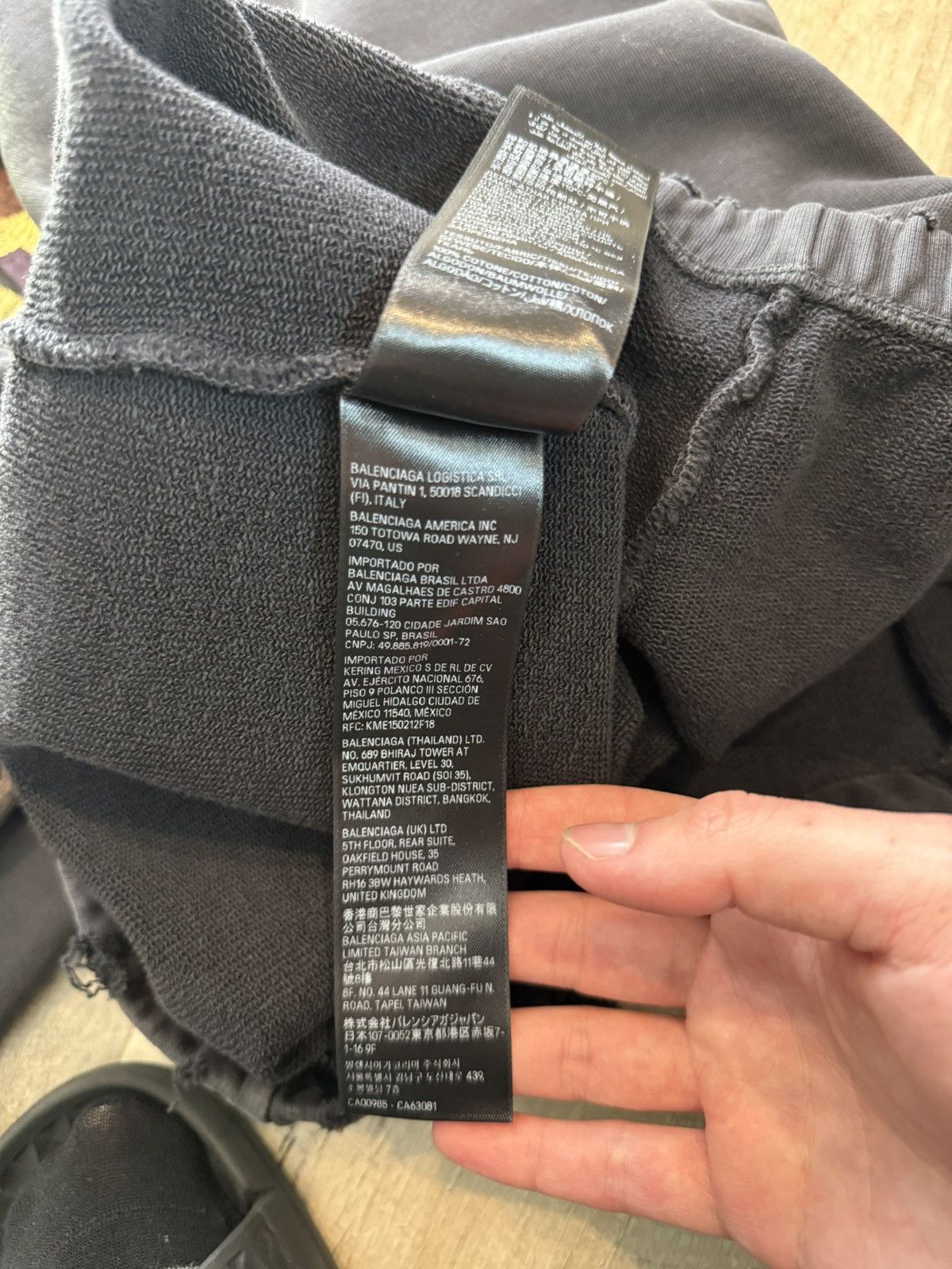 Balenciaga Balenciaga Tacky Flared Sweatpants Size US 30 / EU 46 - 12 Thumbnail