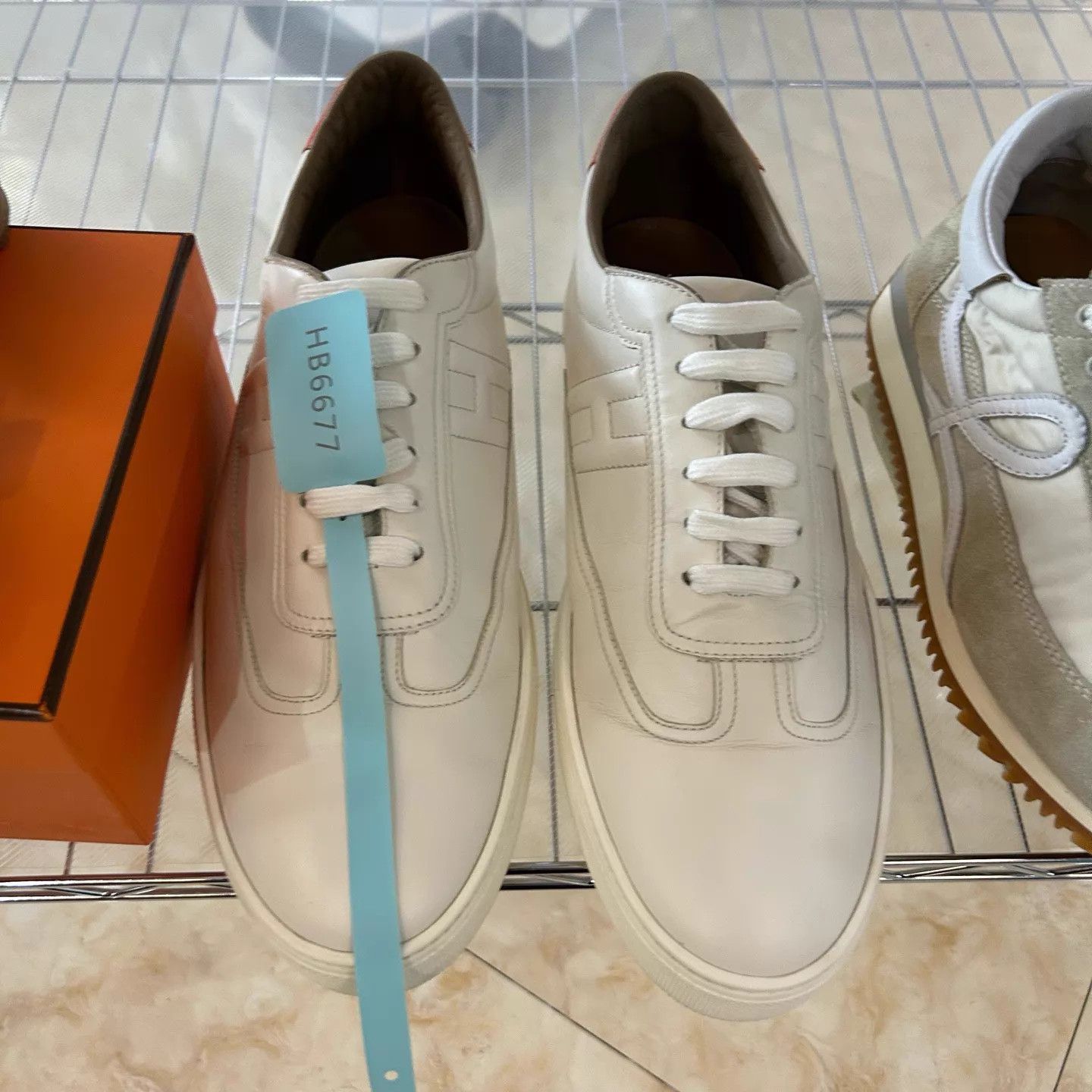 Hermes Hermes White Color Blocked Logo Sneakers Size 44.5 Size US 11.5 / EU 44-45 - 8 Thumbnail