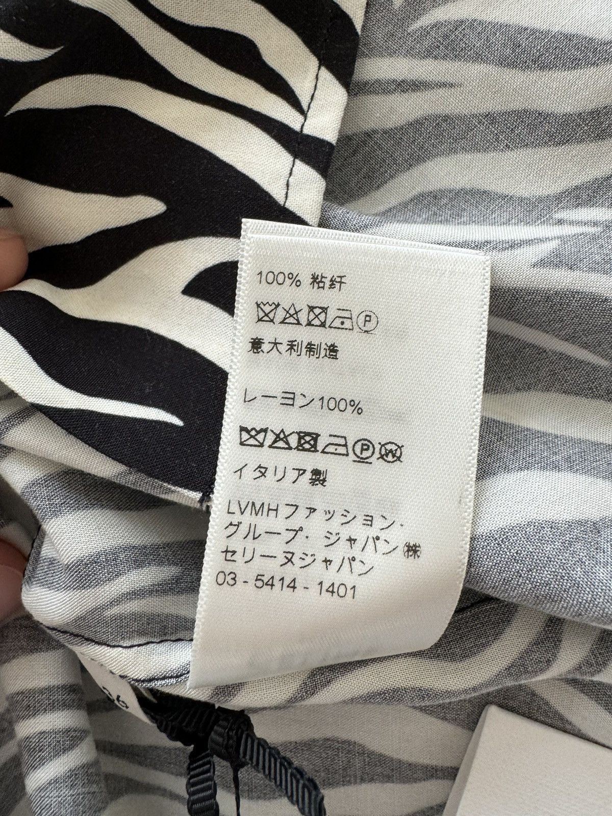 Celine × Hedi Slimane CELINE HAWAIIAN SHIRT IN PRINTED VISCOSE OFF WHITE / BLACK Size US S / EU 44-46 / 1 - 15 Thumbnail