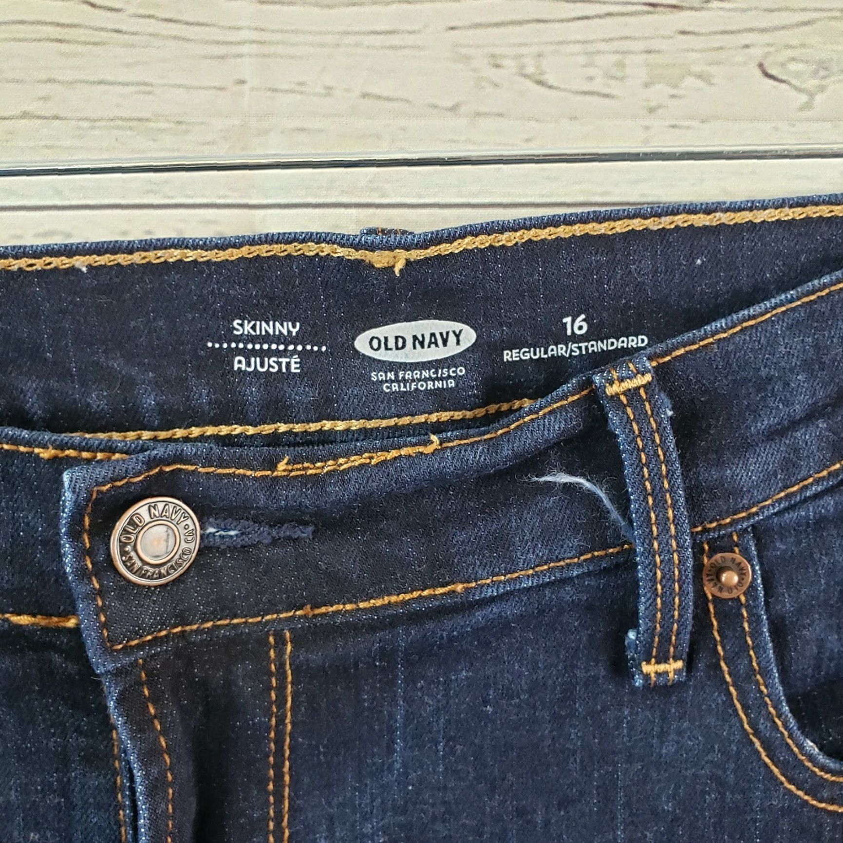 Old Navy Old Navy Womens Skinny Jeans Sz 16 Blue Dark Wash High Rise Jeans Womens 16 Blue Dark Wash Skinny 29.5 Inseam Rise 11" Regular Size 38" / US 16 / IT 52 - 7 Thumbnail