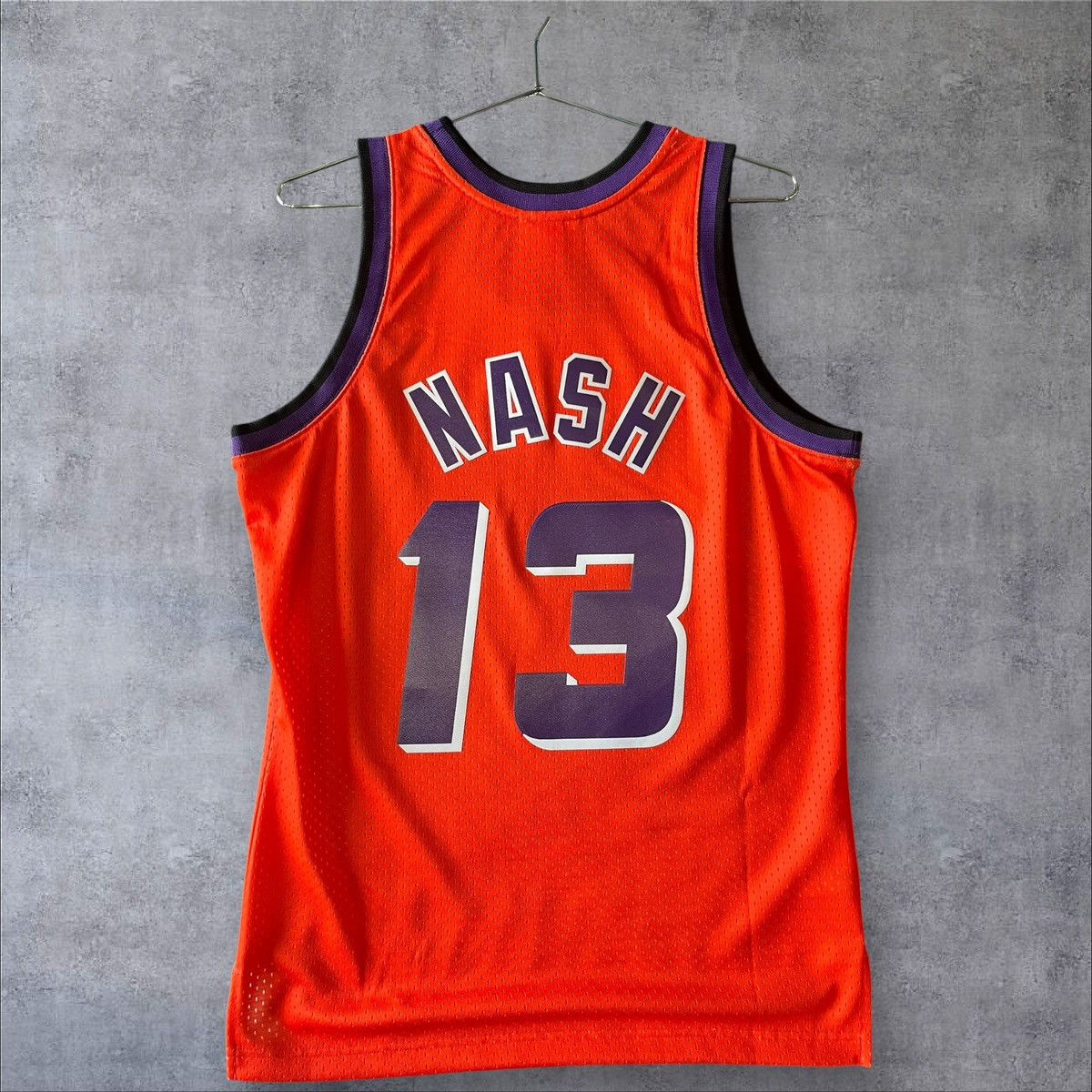 Mitchell & Ness STEVE NASH MITCHELL & NESS 96-97 HARDWOOD CLASSICS JERSEY Size US M / EU 48-50 / 2 - 7 Thumbnail