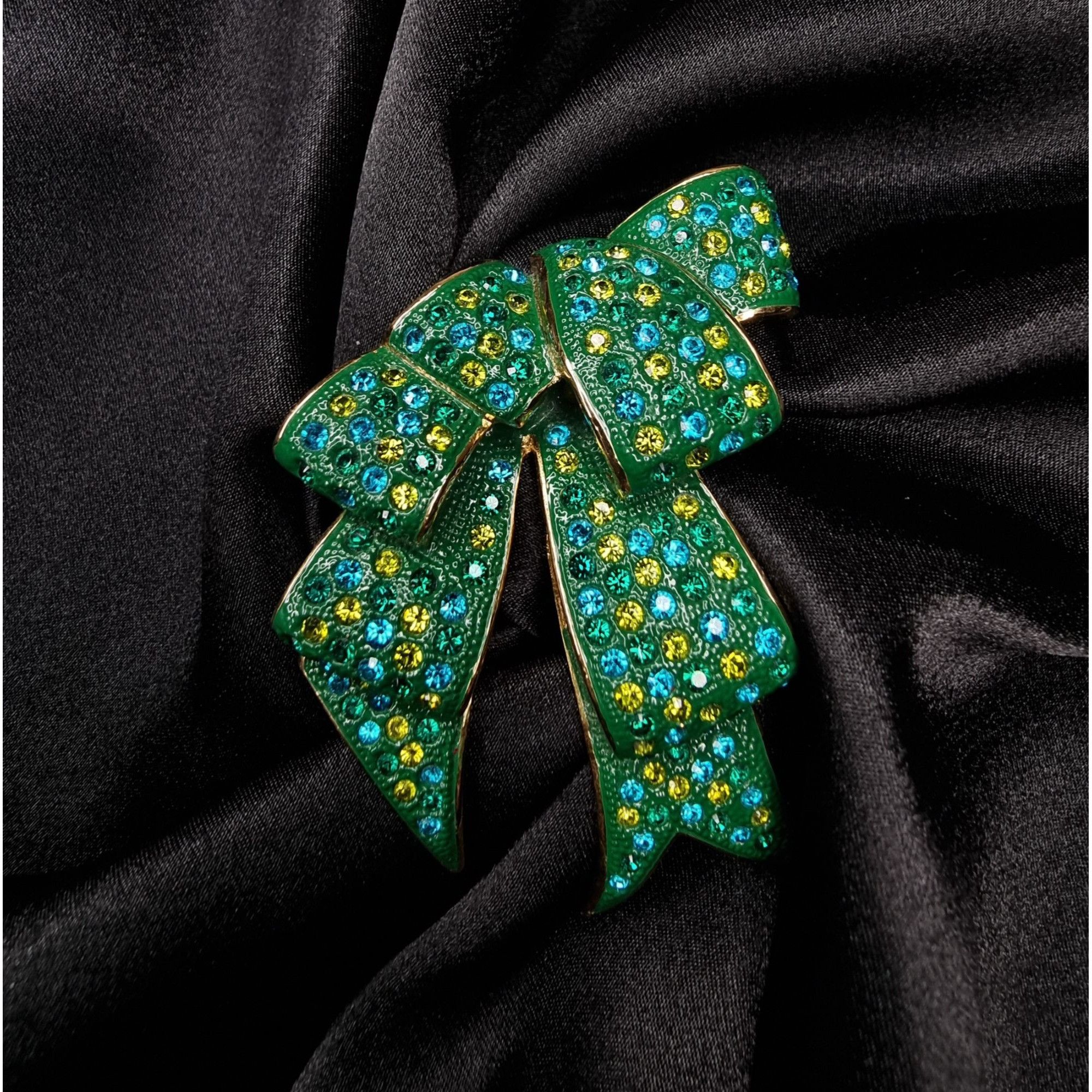 Joan Rivers Vintage Joan Rivers 1990s Green & Yellow Rhinestone Bow Broo Size ONE SIZE - 1 Thumbnail