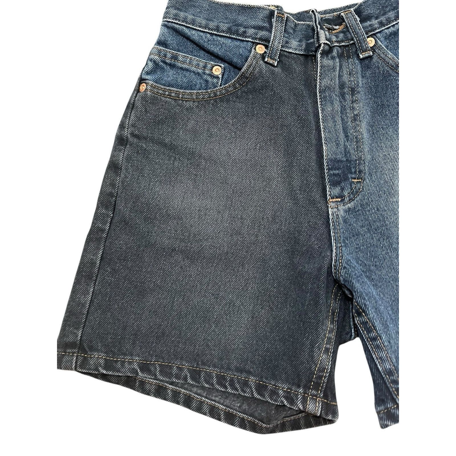Lee Lee Two Toned Highwaisted Shorts: 5 Size 25" / US 0 / IT 36 - 2 Thumbnail