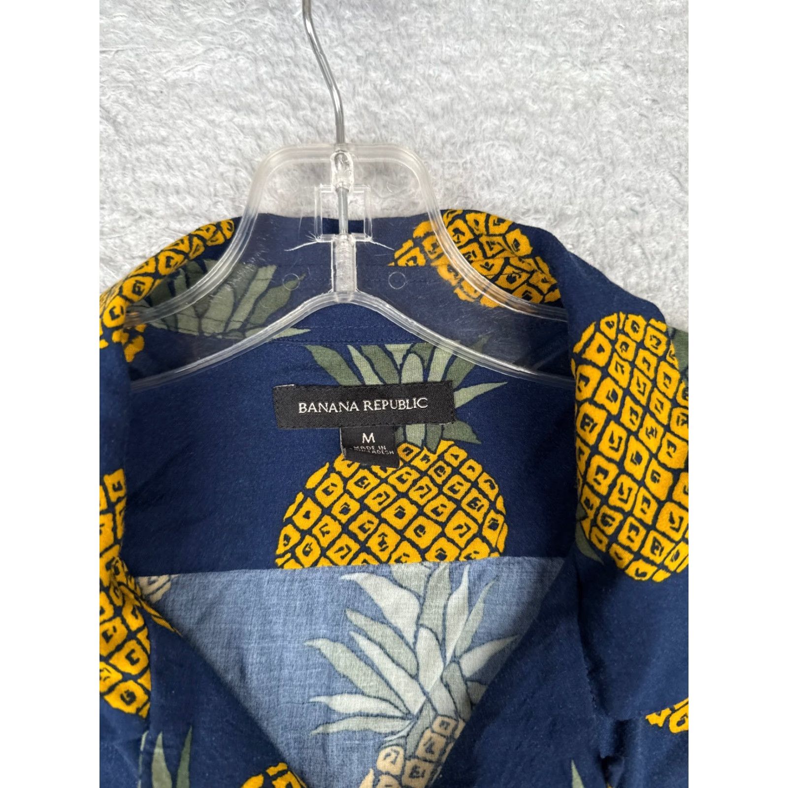 Banana Republic Banana Republic Shirt Men Medium Blue Pineapple AOP Hawaiian Button 100% Rayon Size US M / EU 48-50 / 2 - 7 Thumbnail