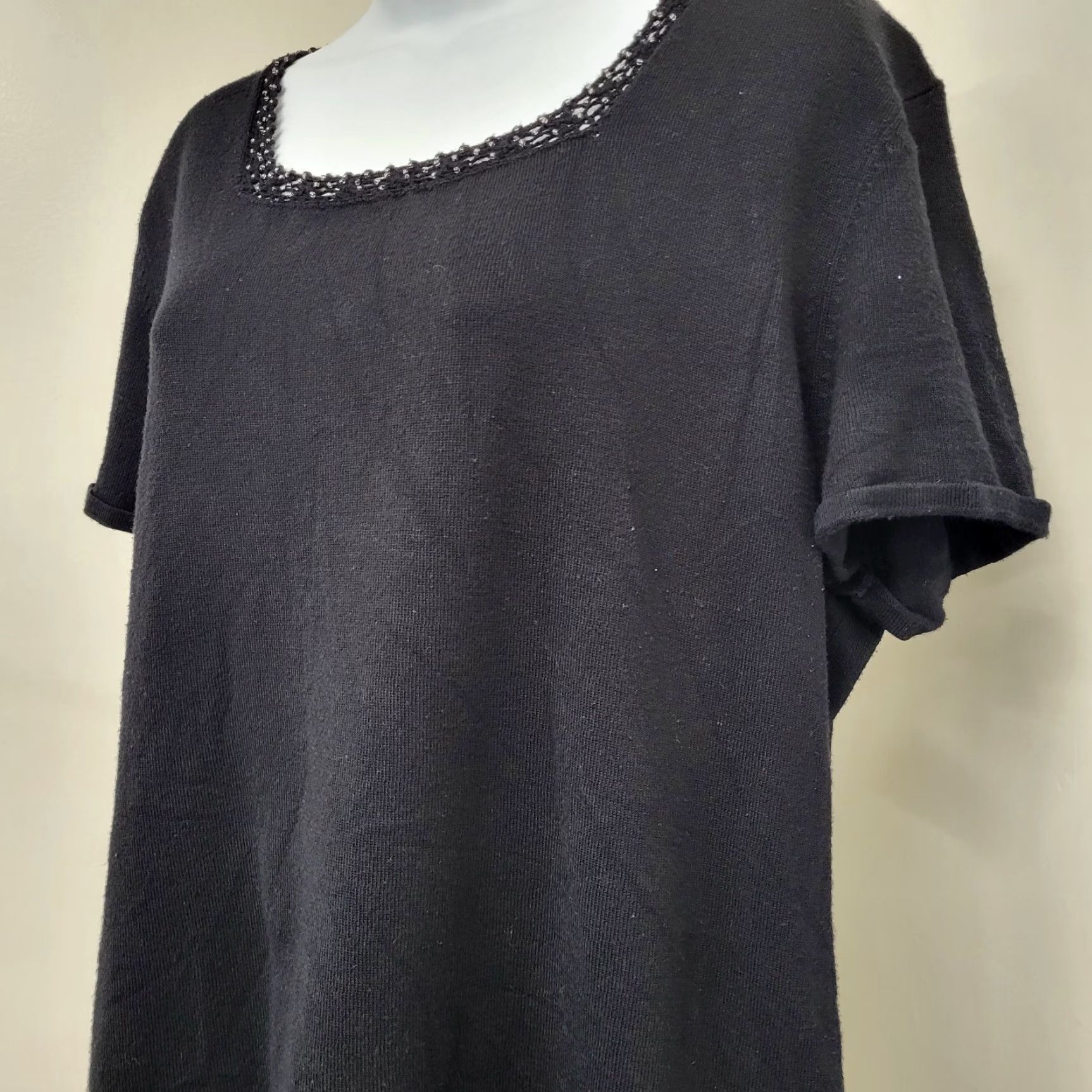 Vintage Sag Harbor Women’s XL Black Crochet Beaded Neck Short Sleeve Knit Sweater Top Blouse Casual Workwear Vintage: No Size XL / US 12-14 / IT 48-50 - 2 Thumbnail