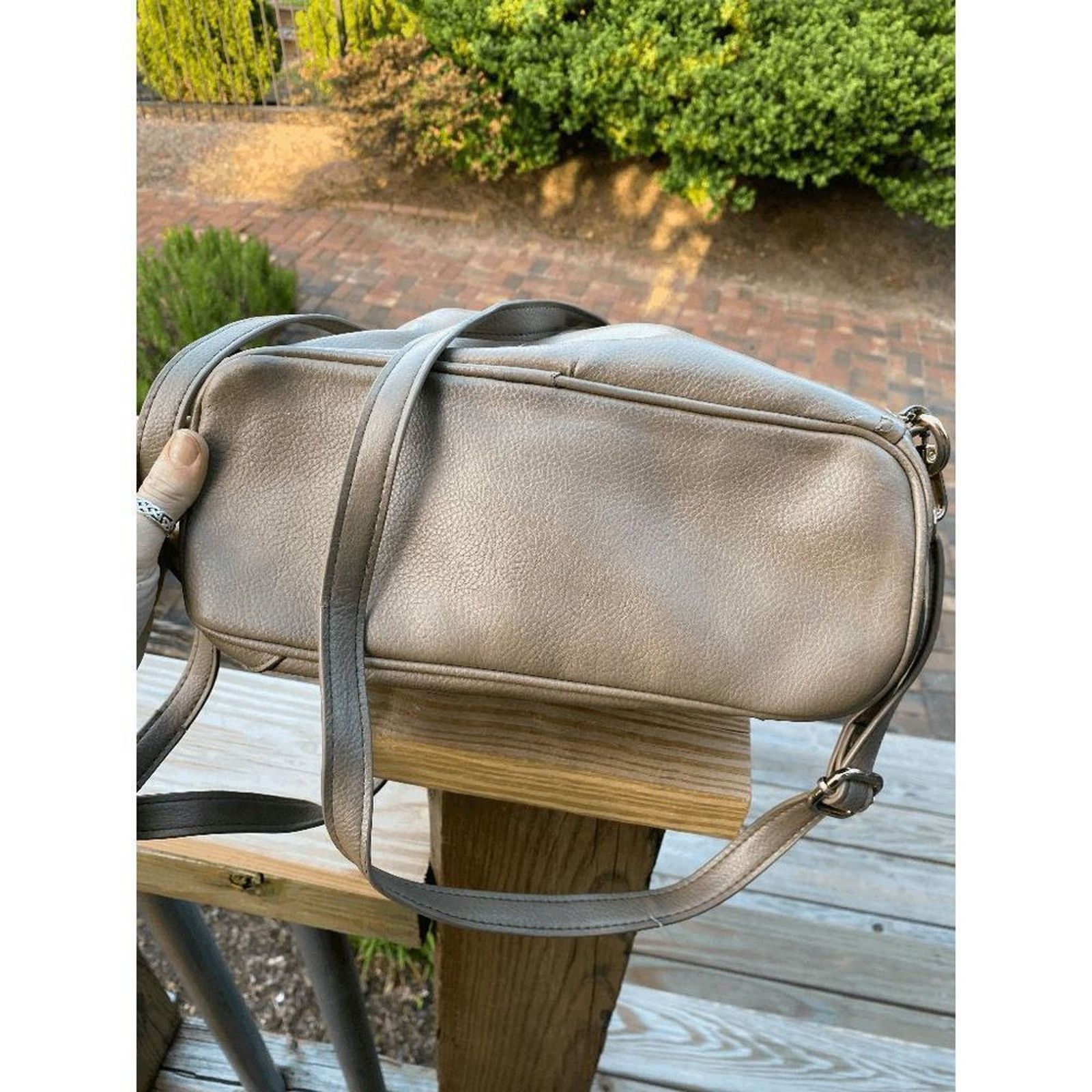 Bebe Bebe Los Angeles Beige Goldtone Hardware Backpack Size ONE SIZE - 8 Thumbnail
