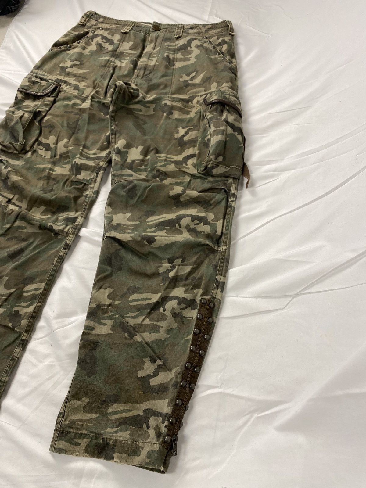 Jun Takahashi 2000 Jun Men Cargo Camo Studded Multipocket Bondage Size US 33 - 10 Thumbnail