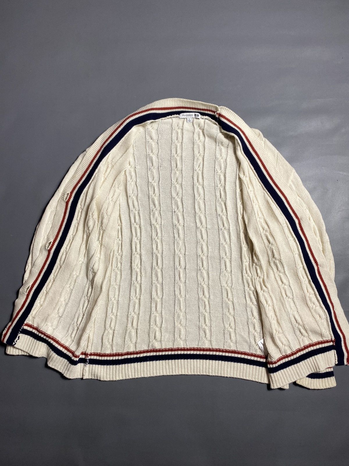JW Anderson Vintage Uniqlo JW Anderson knit Luxury Design Size US S / EU 44-46 / 1 - 7 Thumbnail