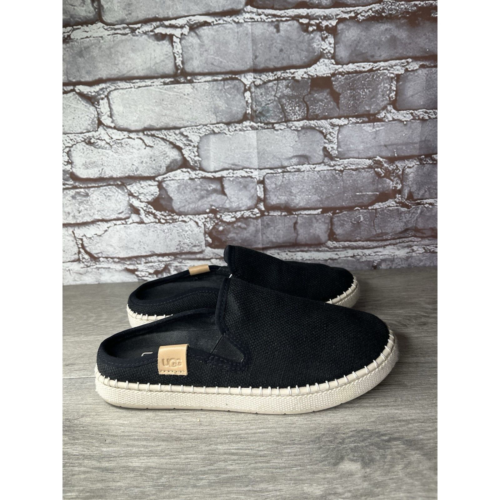 Ugg Ugg Black Delu Sneakers Canvas Slip On Mules Shoes Women’s S Size US 6 / IT 36 - 13 Thumbnail